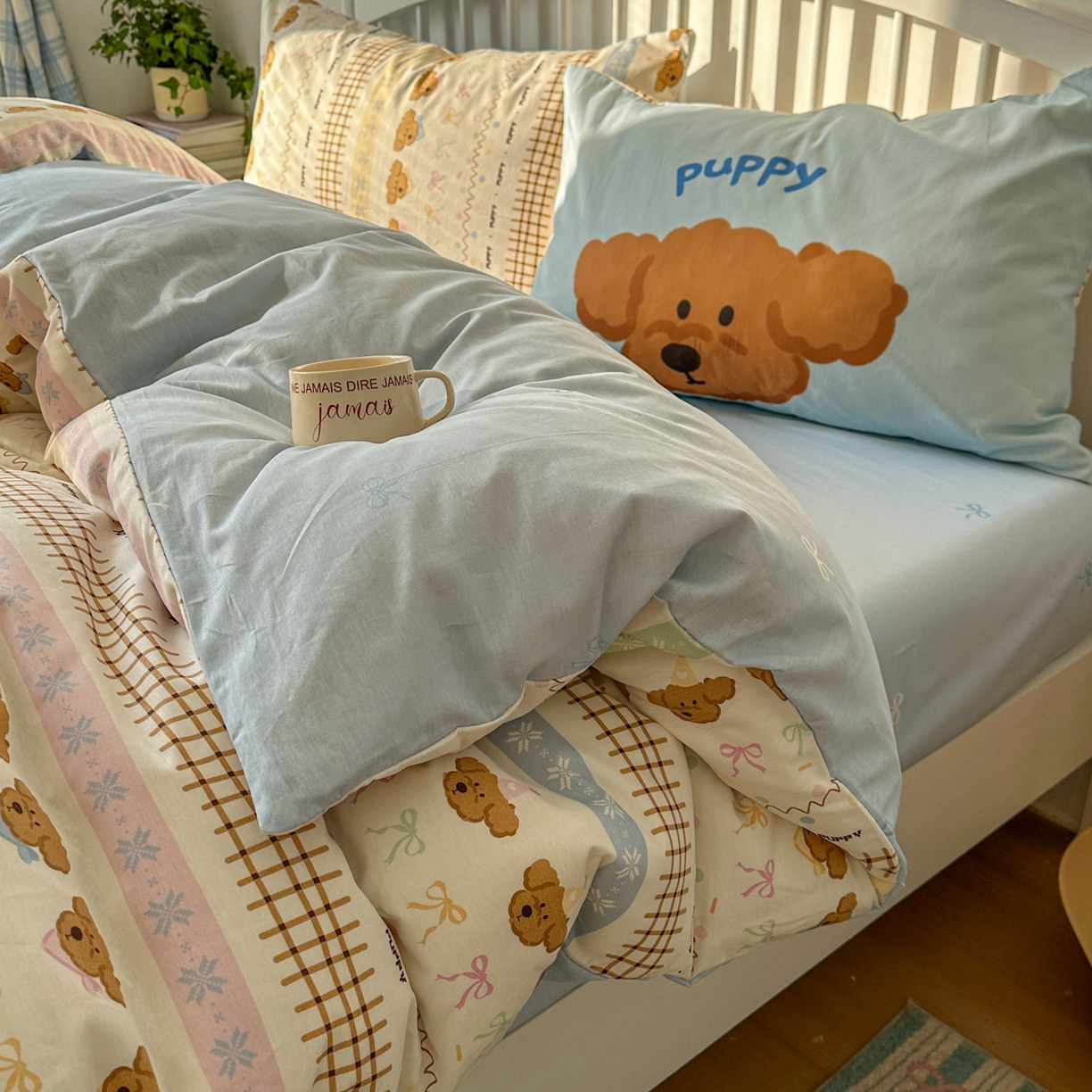 91家纺网 家纺一手货源 找家纺 桃喜 2026新款全棉混搭卡通印花学生三件套四件套 费尔岛蝴蝶结小狗