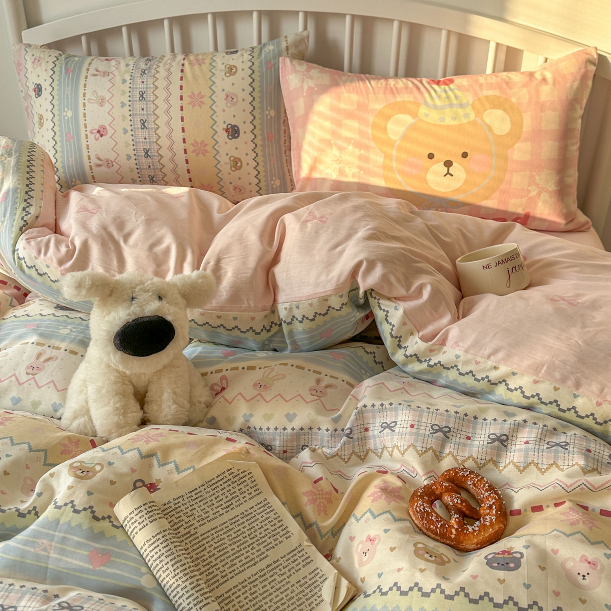 91家纺网 家纺一手货源 找家纺 桃喜 2026新款全棉混搭卡通印花学生三件套四件套 费尔岛小熊