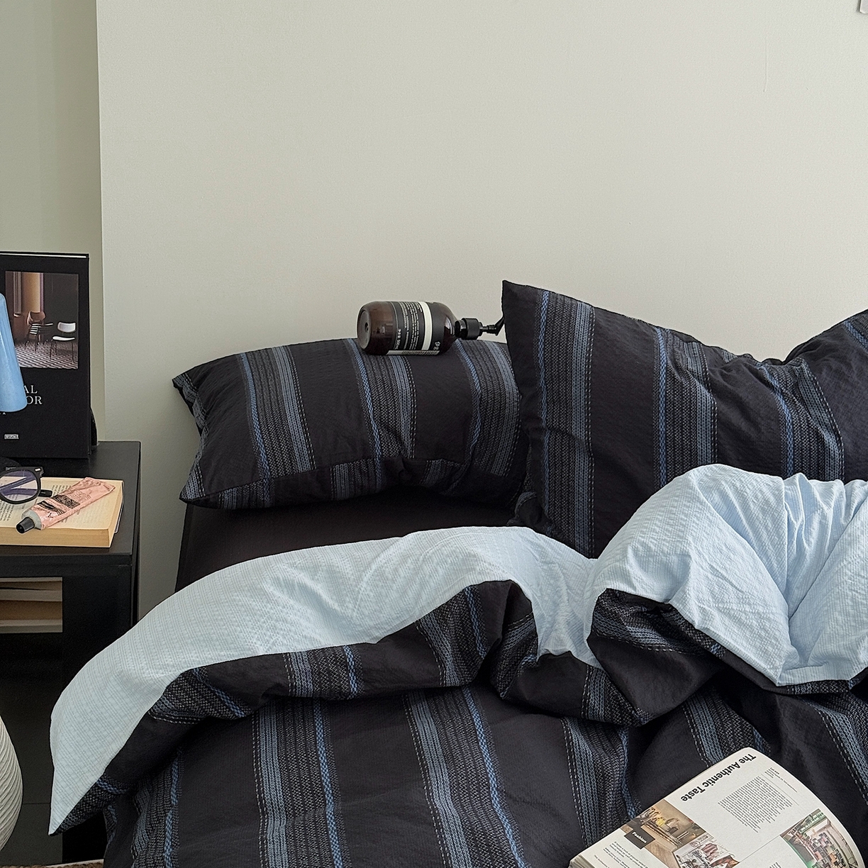 91家纺网 家纺一手货源 找家纺 初念 2026春夏新款简约泡芙纱四件套 鲸与海