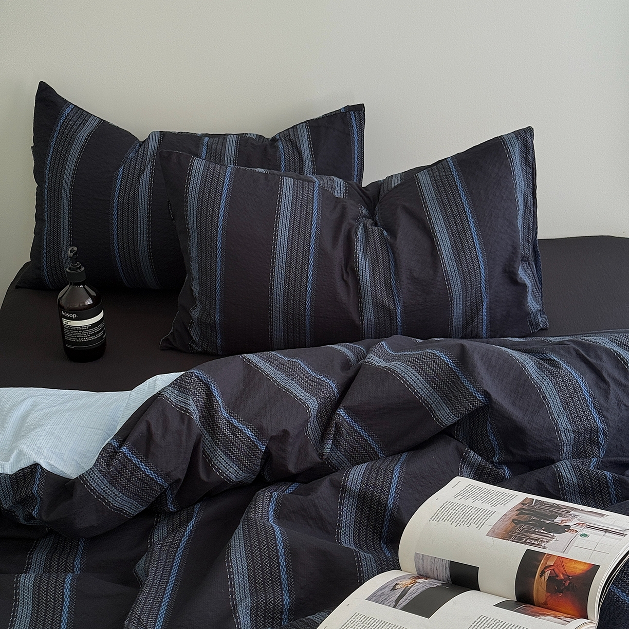 91家纺网 家纺一手货源 找家纺 初念 2026春夏新款简约泡芙纱四件套 鲸与海