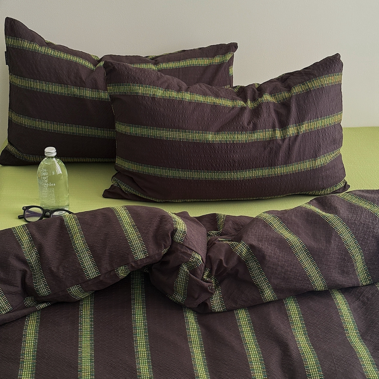 91家纺网 家纺一手货源 找家纺 初念 2026春夏新款简约泡芙纱四件套 一抹流光