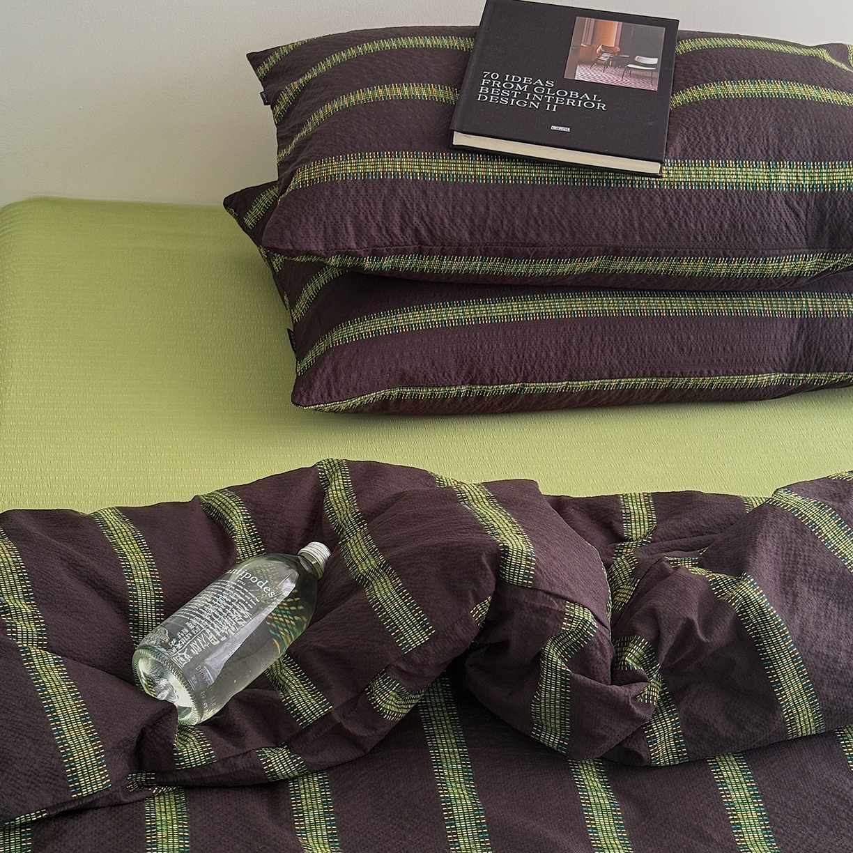 91家纺网 家纺一手货源 找家纺 初念 2026春夏新款简约泡芙纱四件套 一抹流光