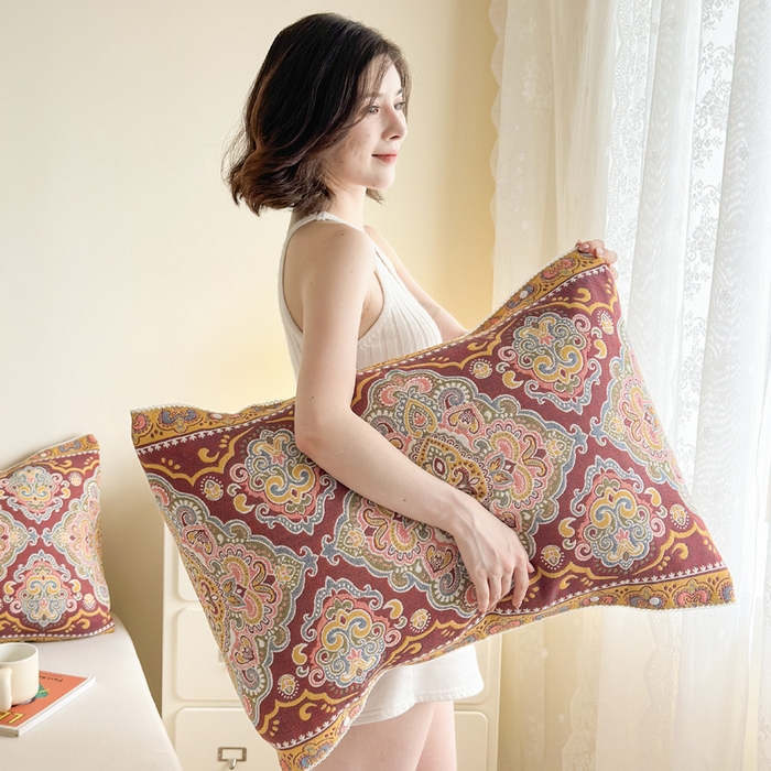 91家纺网 家纺一手货源 找家纺 朴尔家纺-毛巾被 2026新款半包可调节暗扣魔术全棉纯棉三层纱布枕巾 大马士革纹-红黄 53x110cm枕巾一对