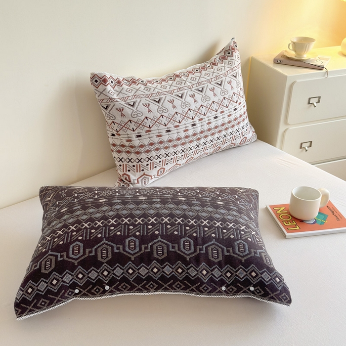 91家纺网 家纺一手货源 找家纺 朴尔家纺-毛巾被 2026新款半包可调节暗扣魔术全棉纯棉三层纱布枕巾 玛雅岩纹-白棕 53x110cm枕巾一对