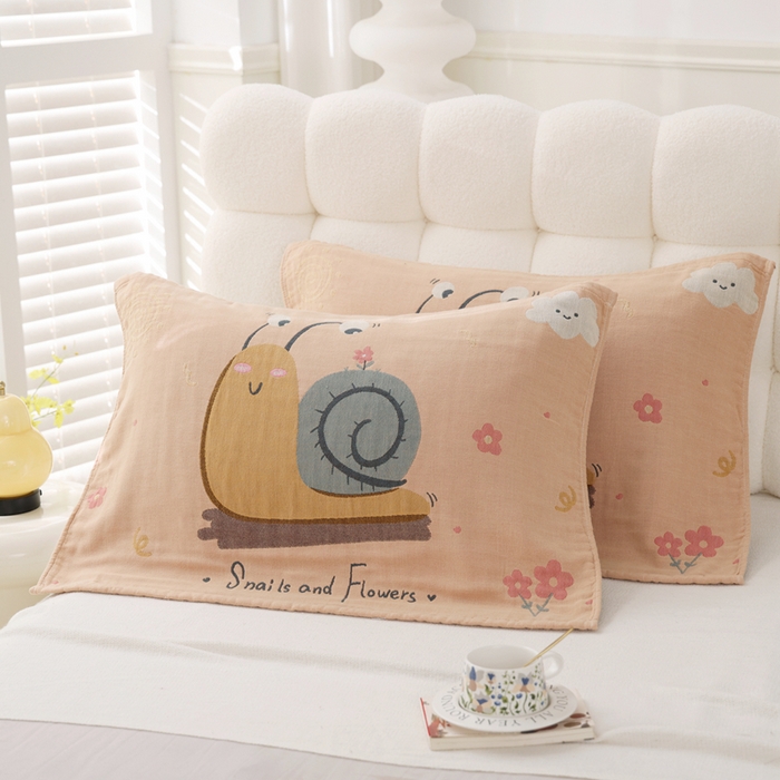 91家纺网 家纺一手货源 找家纺 朴尔家纺-毛巾被 2026新款全棉纯棉欣软系列定位四层加厚柔软纱布枕巾 蜗蜗漫步