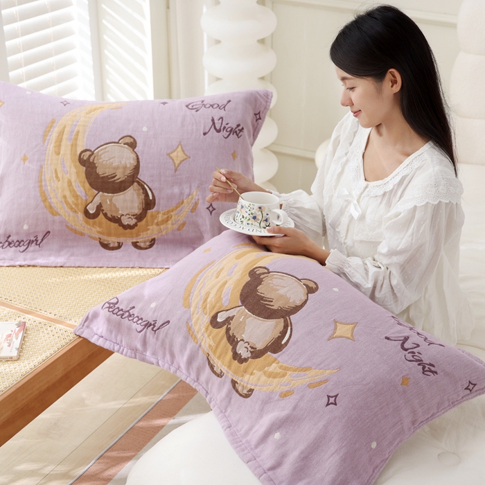 91家纺网 家纺一手货源 找家纺 朴尔家纺-毛巾被 2026新款全棉纯棉欣软系列定位四层加厚柔软纱布枕巾 星光熊