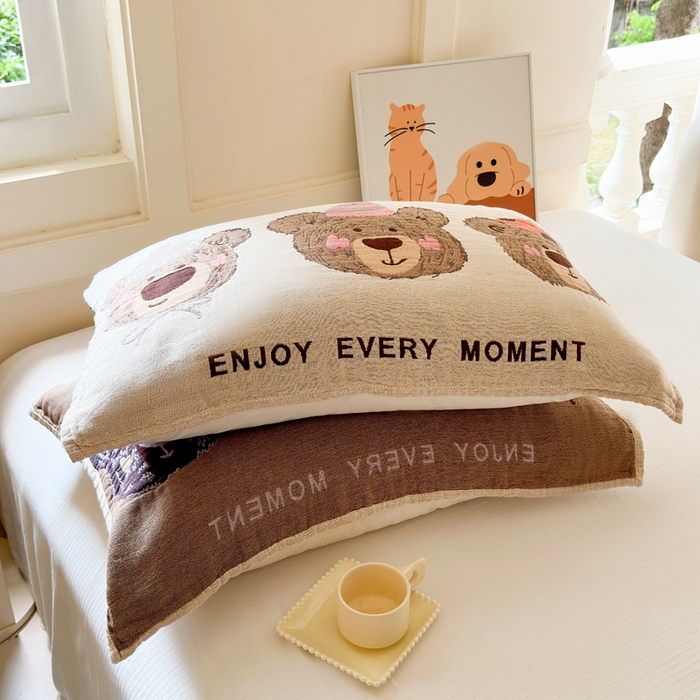 91家纺网 家纺一手货源 找家纺 朴尔家纺-毛巾被 2026新款全棉纯棉多柔AB版定位四层纱布枕巾 熊仔派对