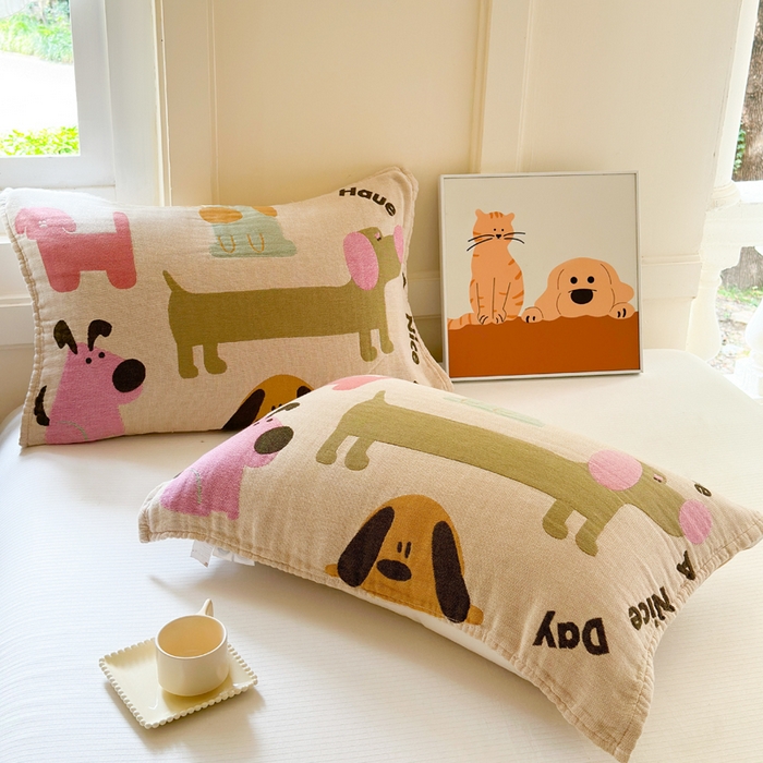 91家纺网 家纺一手货源 找家纺 朴尔家纺-毛巾被 2026新款全棉纯棉多柔AB版定位四层纱布枕巾 狗狗巴士