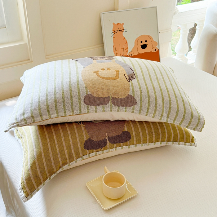 91家纺网 家纺一手货源 找家纺 朴尔家纺-毛巾被 2026新款全棉纯棉多柔AB版定位四层纱布枕巾 玩趣南瓜熊