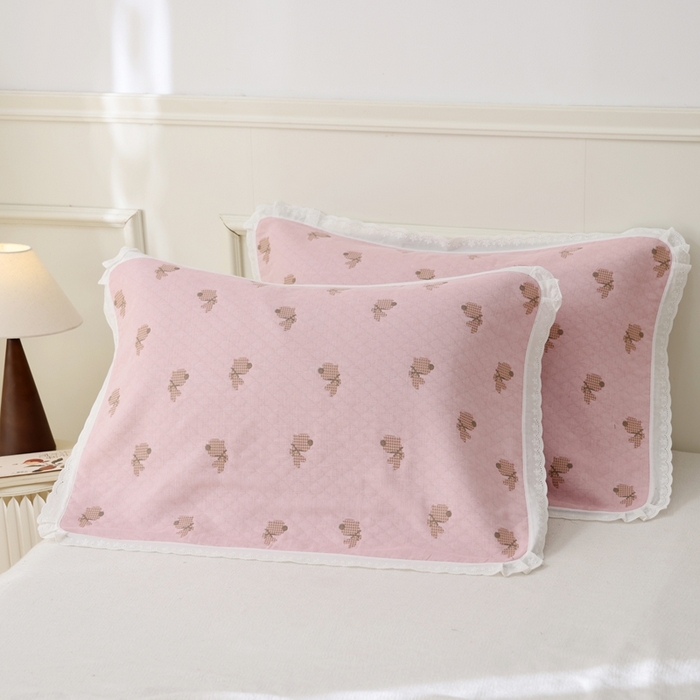 91家纺网 家纺一手货源 找家纺 朴尔家纺-毛巾被 2025新款韩版小碎花边全棉纯棉三层纱布枕巾 领结兔-粉