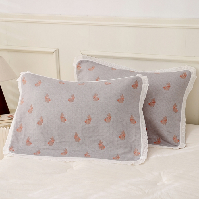 91家纺网 家纺一手货源 找家纺 朴尔家纺-毛巾被 2025新款韩版小碎花边全棉纯棉三层纱布枕巾 领结兔-灰