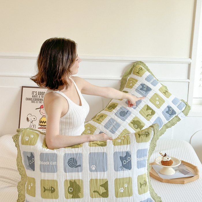 91家纺网 家纺一手货源 找家纺 朴尔家纺-毛巾被 2026新款韩版花边卡通水洗起皱纯棉六层纱布枕巾 猫猫九宫格