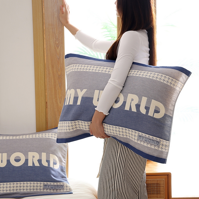 91家纺网 家纺一手货源 找家纺 朴尔家纺-毛巾被 2026新款格致系列全棉纯棉加厚六层纱布枕巾 南法假日-蓝