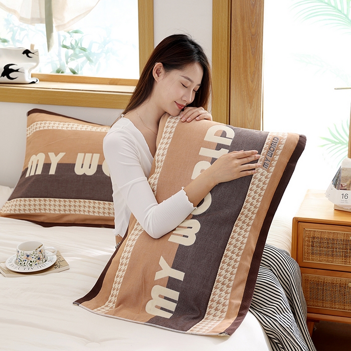 91家纺网 家纺一手货源 找家纺 朴尔家纺-毛巾被 2026新款格致系列全棉纯棉加厚六层纱布枕巾 南法假日-咖