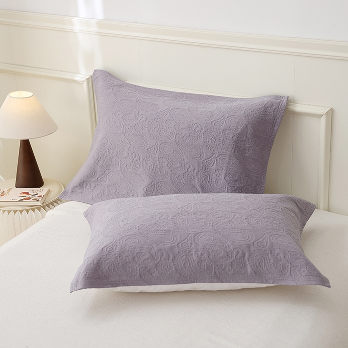 91家纺网 家纺一手货源 找家纺 朴尔家纺-毛巾被 2026新款浮雕凤尾花纯色全棉纯棉三层纱布枕巾 浮雕凤尾花-深灰