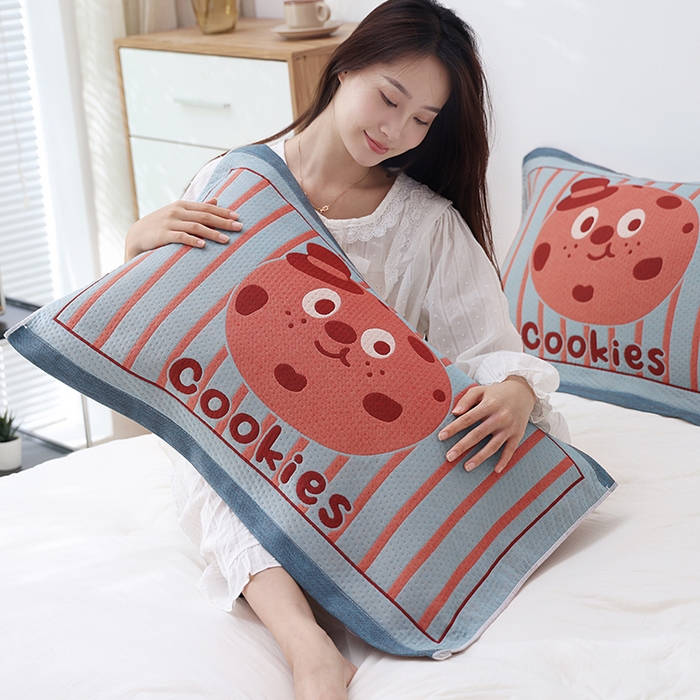 91家纺网 家纺一手货源 找家纺 朴尔家纺-毛巾被 2026新款卡通定位全棉纯棉四层纱布枕巾 巧克力饼-红