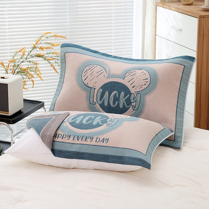 91家纺网 家纺一手货源 找家纺 朴尔家纺-毛巾被 2026新款卡通定位全棉纯棉四层纱布枕巾 忆童年-蓝