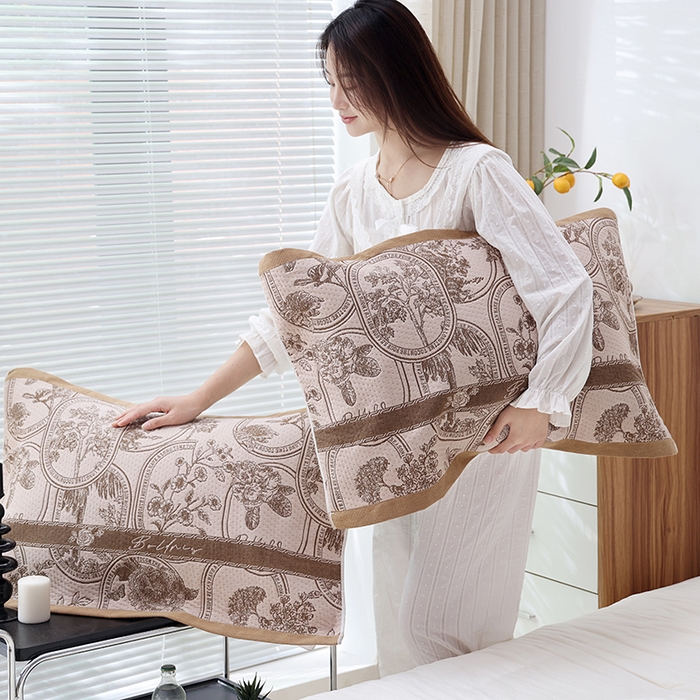 91家纺网 家纺一手货源 找家纺 朴尔家纺-毛巾被 2026新款卡通定位全棉纯棉四层纱布枕巾 清欢-米咖