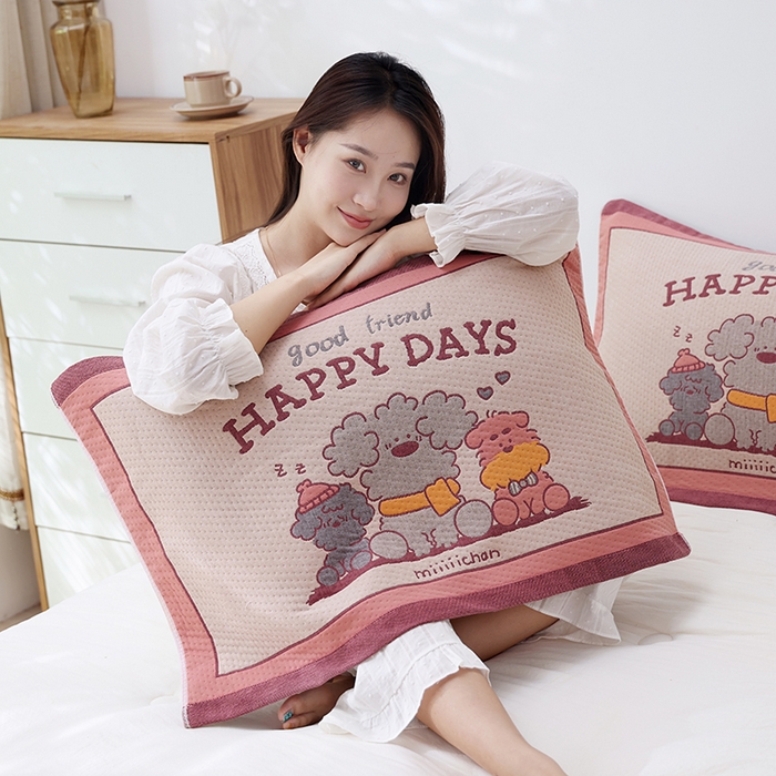 91家纺网 家纺一手货源 找家纺 朴尔家纺-毛巾被 2026新款卡通定位全棉纯棉四层纱布枕巾 奶狗小队-粉