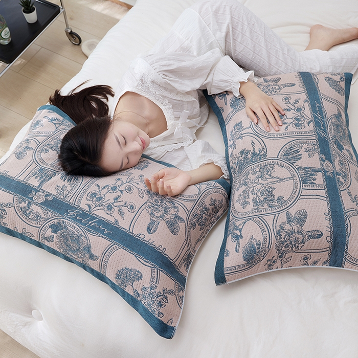 91家纺网 家纺一手货源 找家纺 朴尔家纺-毛巾被 2026新款卡通定位全棉纯棉四层纱布枕巾 清欢-蓝