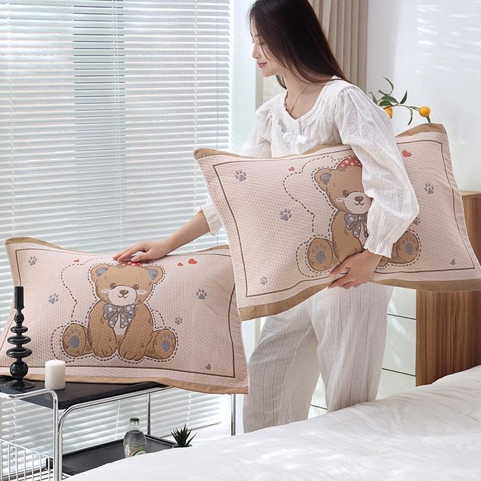 91家纺网 家纺一手货源 找家纺 朴尔家纺-毛巾被 2026新款卡通定位全棉纯棉四层纱布枕巾 呆萌熊-咖