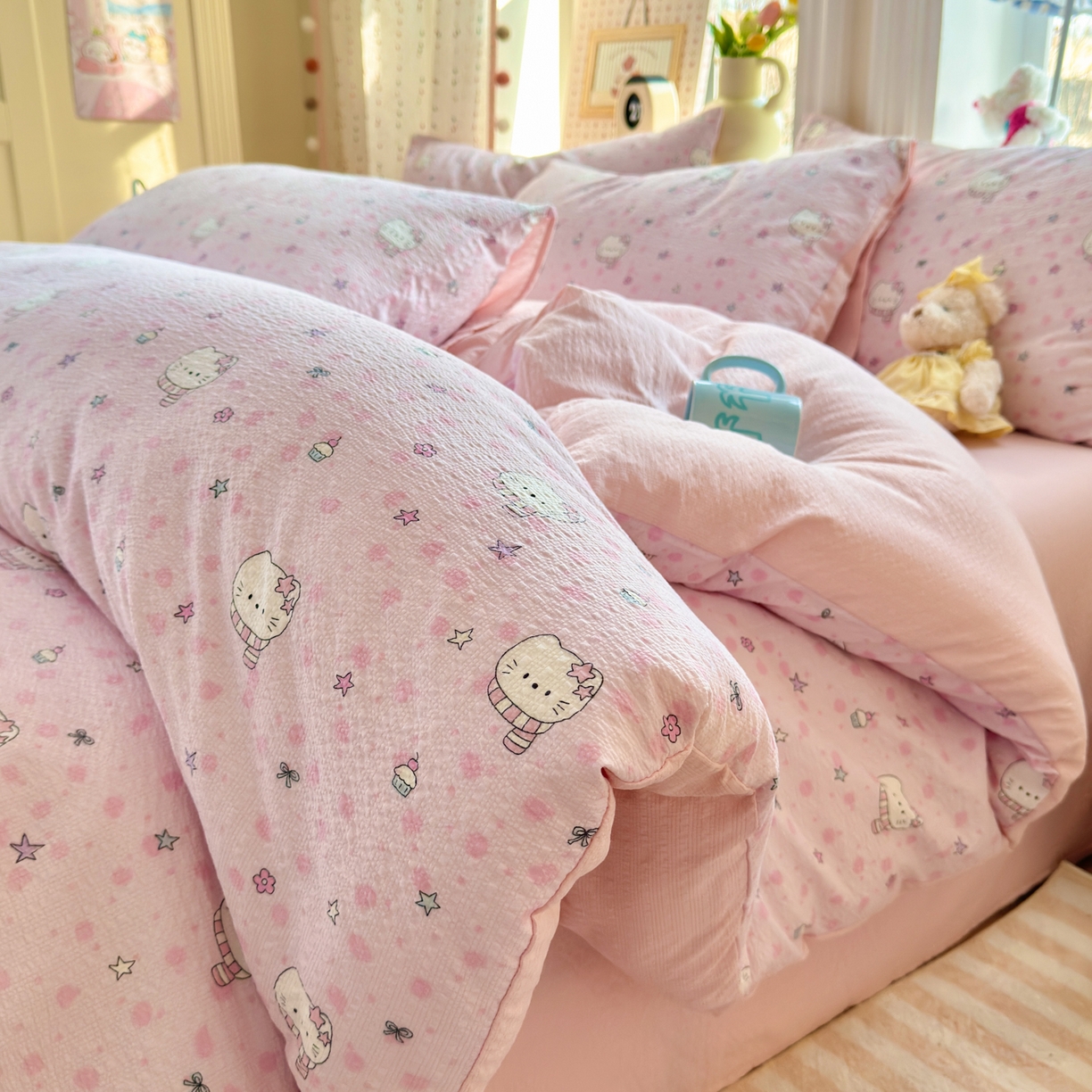 优承佳生活馆 2026年新款卡通小清新风格高克重超柔软糯泡芙双层纱面料三件套四件套单被套系列 hello粉凯蒂