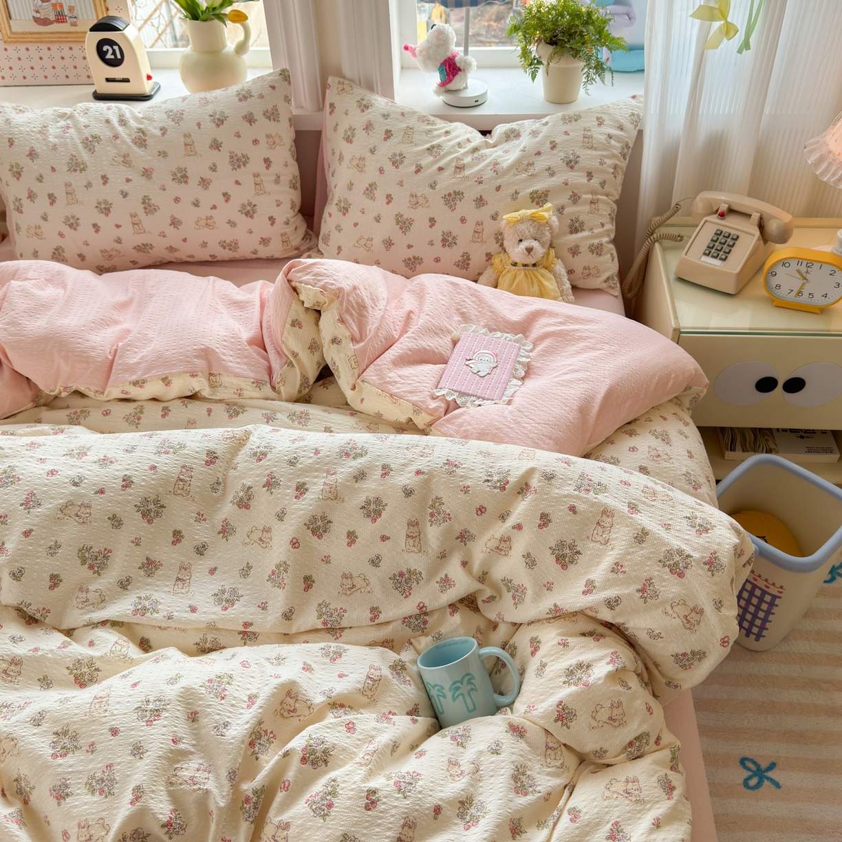 91家纺网 家纺一手货源 找家纺 优承佳生活馆 2026年新款卡通小清新风格高克重超柔软糯泡芙双层纱面料三件套四件套单被套系列 花间兔语