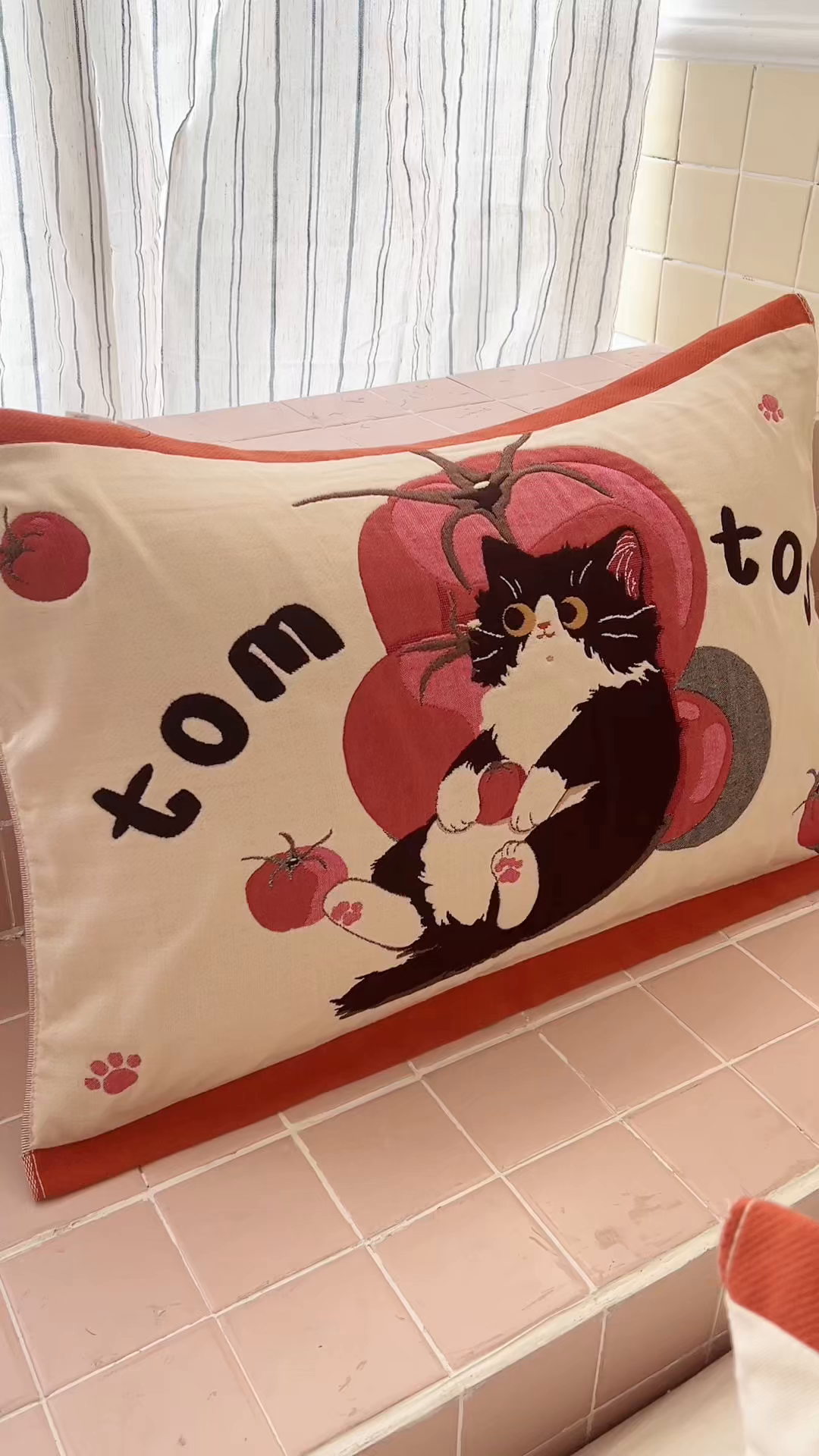 91家纺网 家纺一手货源 找家纺 朴尔家纺-毛巾被 2026新款多彩八层全棉纯棉加厚纱布枕巾 西红柿猫