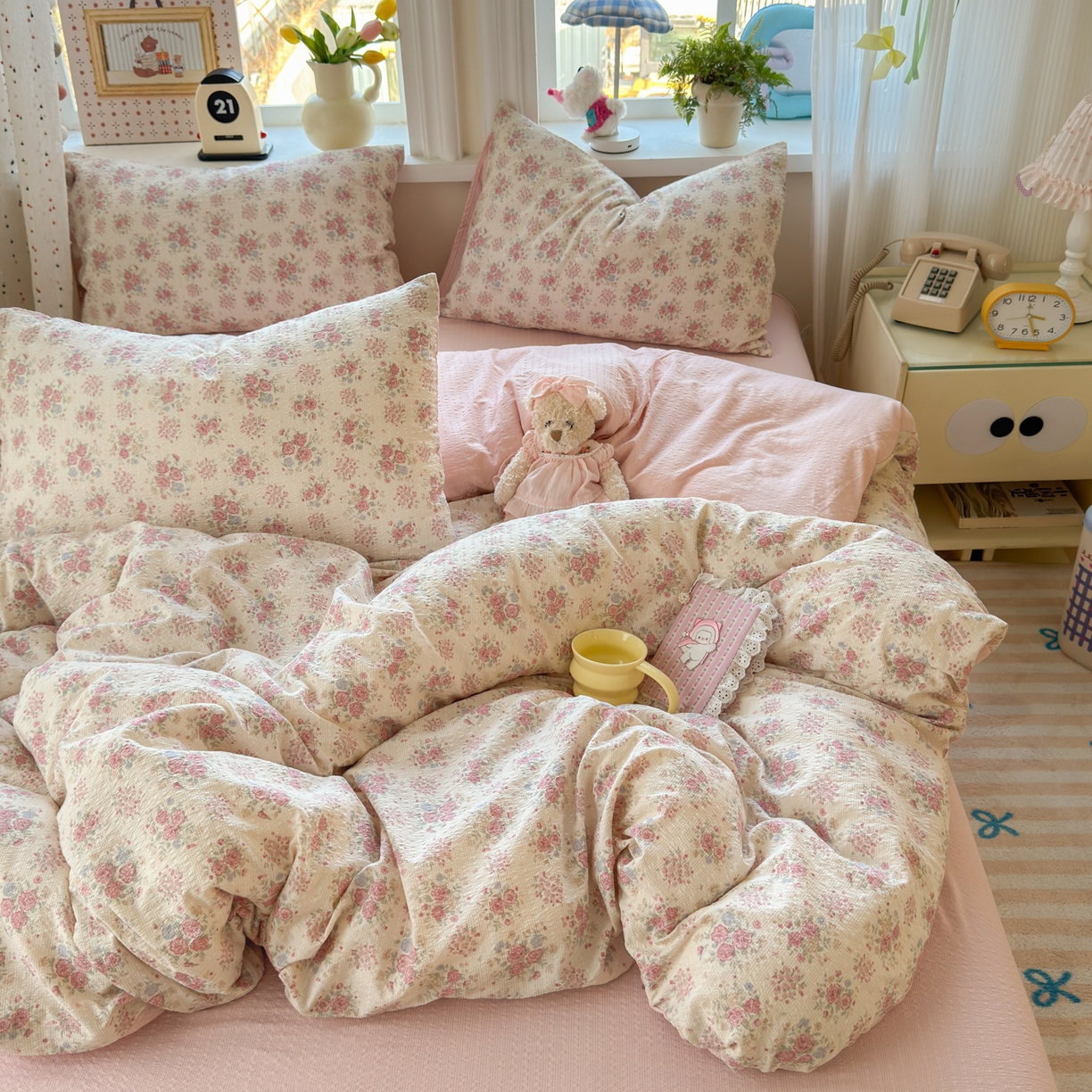 91家纺网 家纺一手货源 找家纺 优承佳生活馆 2026年新款卡通小清新风格高克重超柔软糯泡芙双层纱面料三件套四件套单被套系列 满满