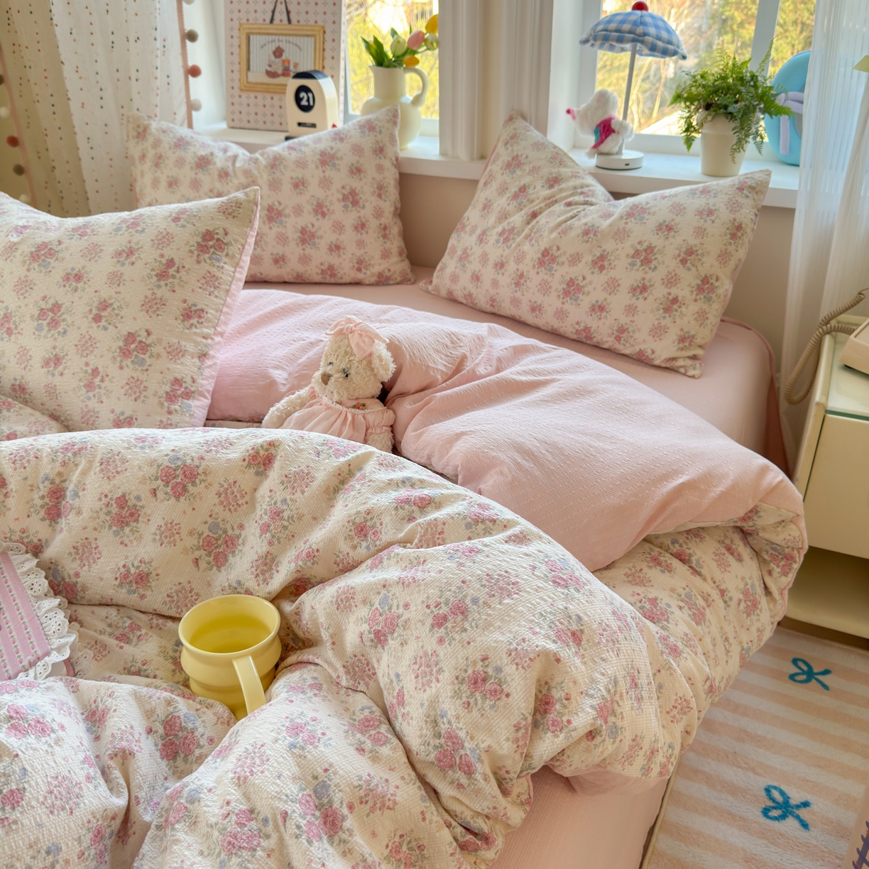 91家纺网 家纺一手货源 找家纺 优承佳生活馆 2026年新款卡通小清新风格高克重超柔软糯泡芙双层纱面料三件套四件套单被套系列 满满