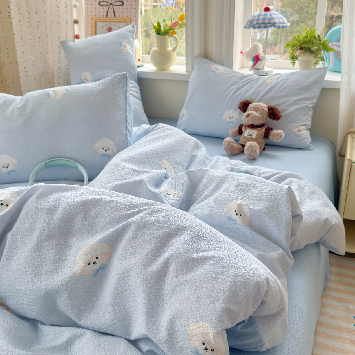 91家纺网 家纺一手货源 找家纺 优承佳生活馆 2026年新款卡通小清新风格高克重超柔软糯泡芙双层纱面料三件套四件套单被套系列 萌萌狗