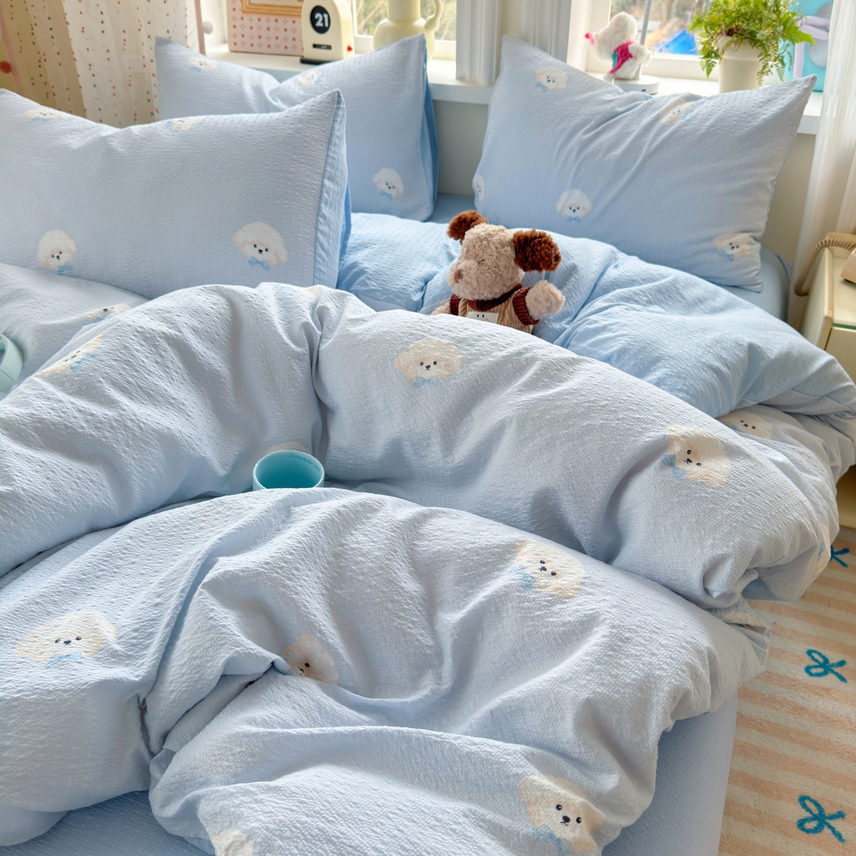 91家纺网 家纺一手货源 找家纺 优承佳生活馆 2026年新款卡通小清新风格高克重超柔软糯泡芙双层纱面料三件套四件套单被套系列 萌萌狗