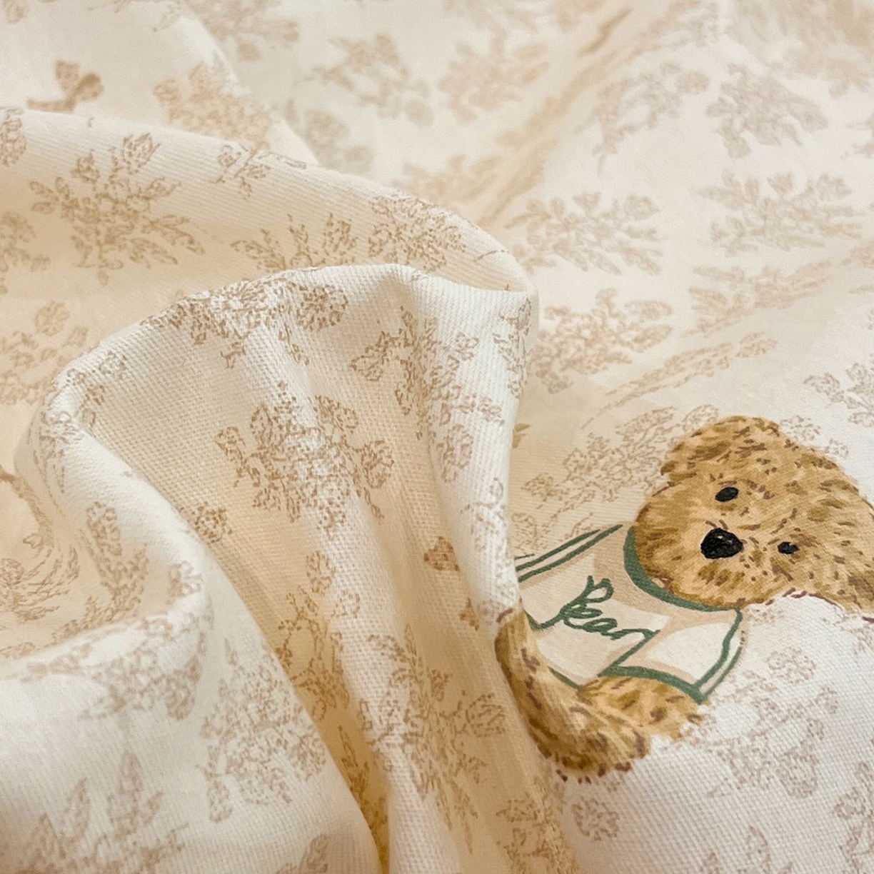 91家纺网 家纺一手货源 找家纺 盛馨家纺 2026年开学季春夏新品小清新全棉学生三件套四件套床笠四件套跑量款 布偶熊