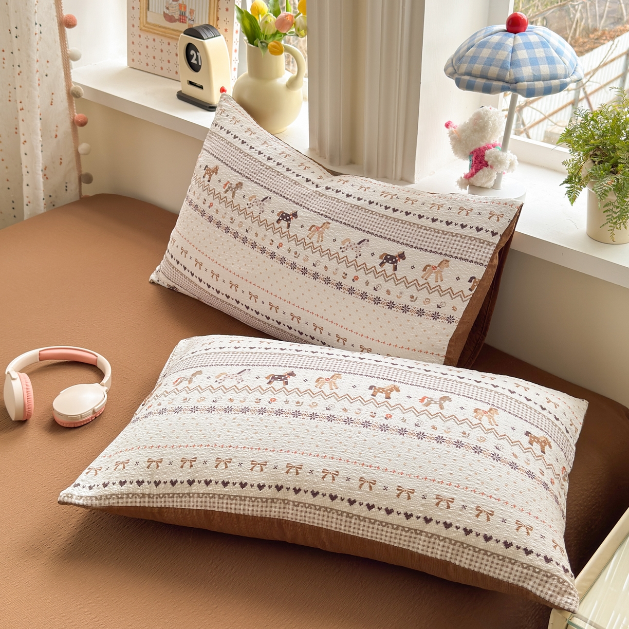 91家纺网 家纺一手货源 找家纺 优承佳生活馆 2026年新款卡通小清新风格高克重超柔软糯泡芙双层纱面料三件套四件套单被套系列 千禧马