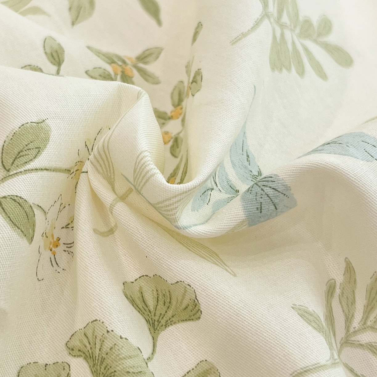 91家纺网 家纺一手货源 找家纺 盛馨家纺 2026年开学季春夏新品小清新全棉学生三件套四件套床笠四件套跑量款 花草之家