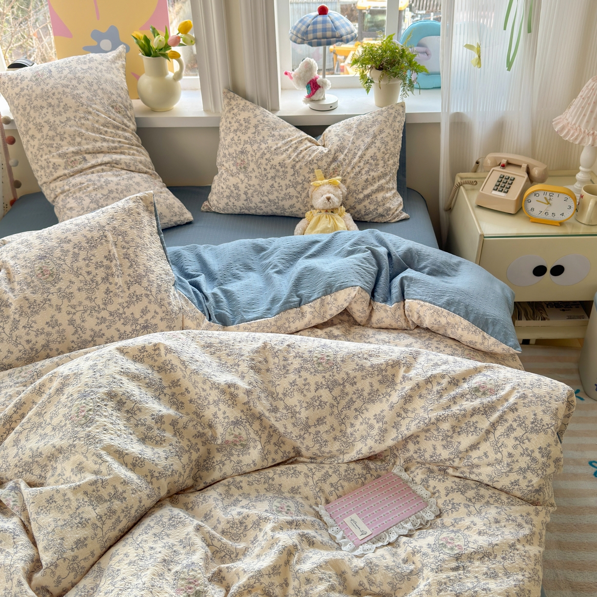 91家纺网 家纺一手货源 找家纺 优承佳生活馆 2026年新款卡通小清新风格高克重超柔软糯泡芙双层纱面料三件套四件套单被套系列 浅陌