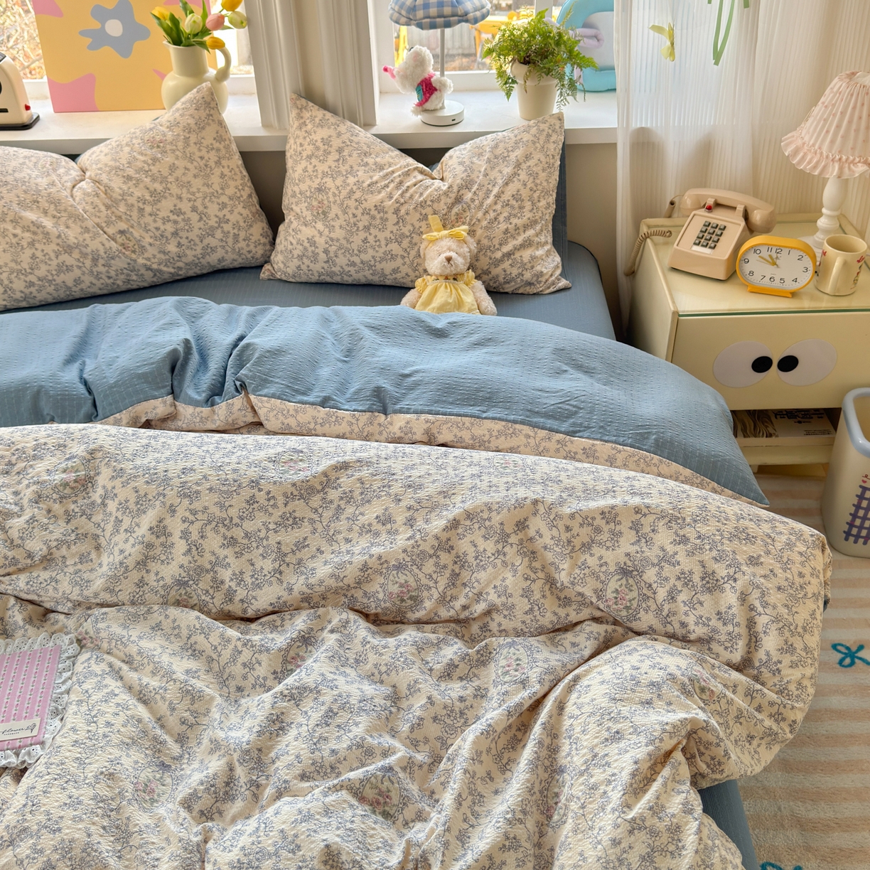 91家纺网 家纺一手货源 找家纺 优承佳生活馆 2026年新款卡通小清新风格高克重超柔软糯泡芙双层纱面料三件套四件套单被套系列 浅陌