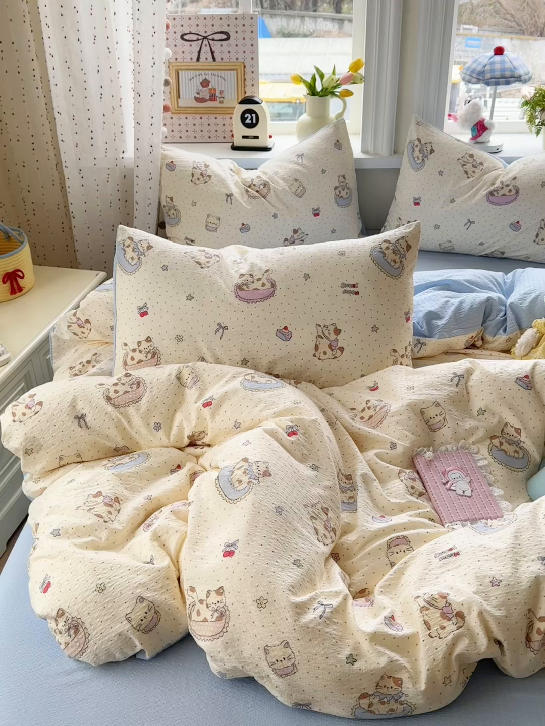 91家纺网 家纺一手货源 找家纺 优承佳生活馆 2026年新款卡通小清新风格高克重超柔软糯泡芙双层纱面料三件套四件套单被套系列 甜猫派对