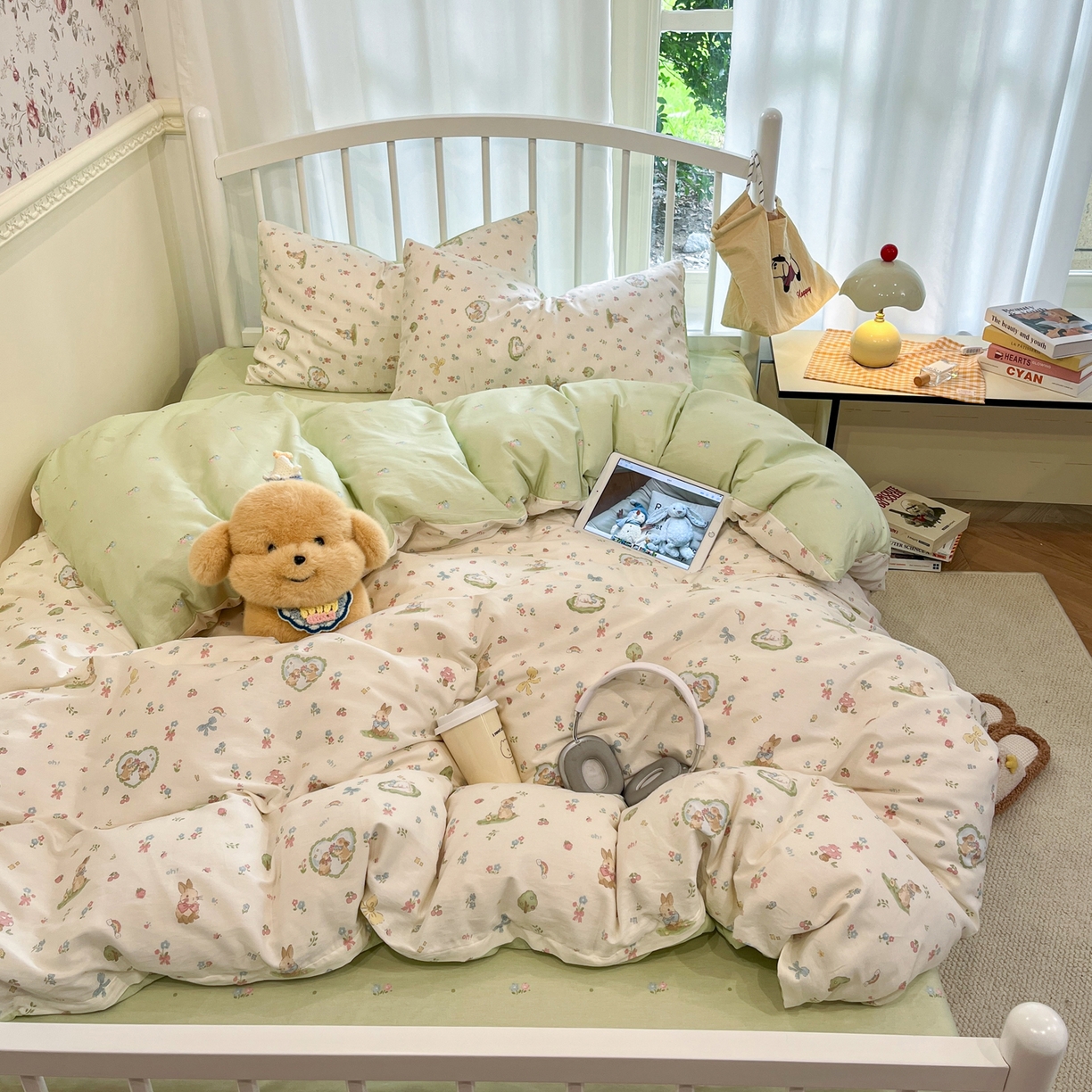 91家纺网 家纺一手货源 找家纺 盛馨家纺 2026年开学季春夏新品小清新全棉学生三件套四件套床笠四件套跑量款 花漾兔兔