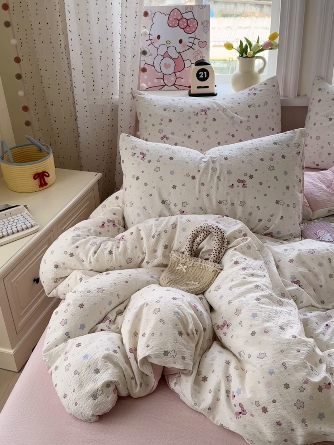 91家纺网 家纺一手货源 找家纺 优承佳生活馆 2026年新款卡通小清新风格高克重超柔软糯泡芙双层纱面料三件套四件套单被套系列 星星kt