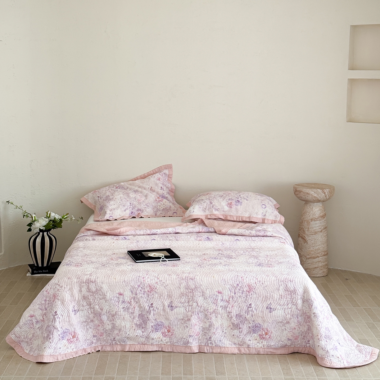 91家纺网 家纺一手货源 找家纺 床盖工厂店 2026新款活性大版印花双面50天丝填充棉花床盖三件套 蝶恋花-紫