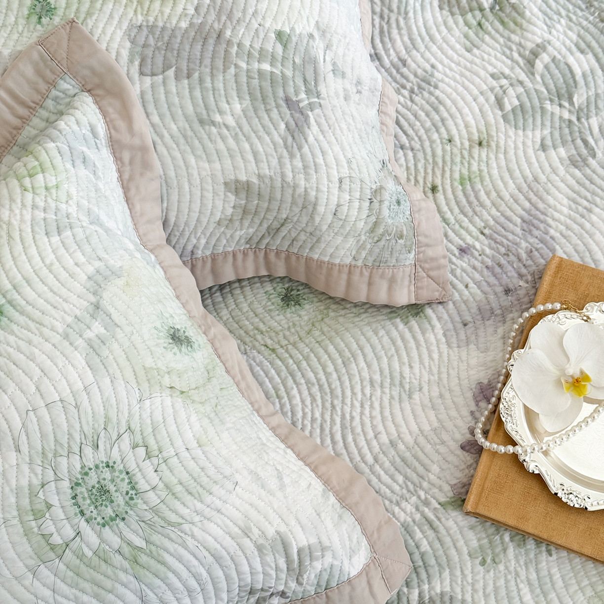 91家纺网 家纺一手货源 找家纺 床盖工厂店 2026新款活性大版印花双面50天丝填充棉花床盖三件套 浅柠-绿