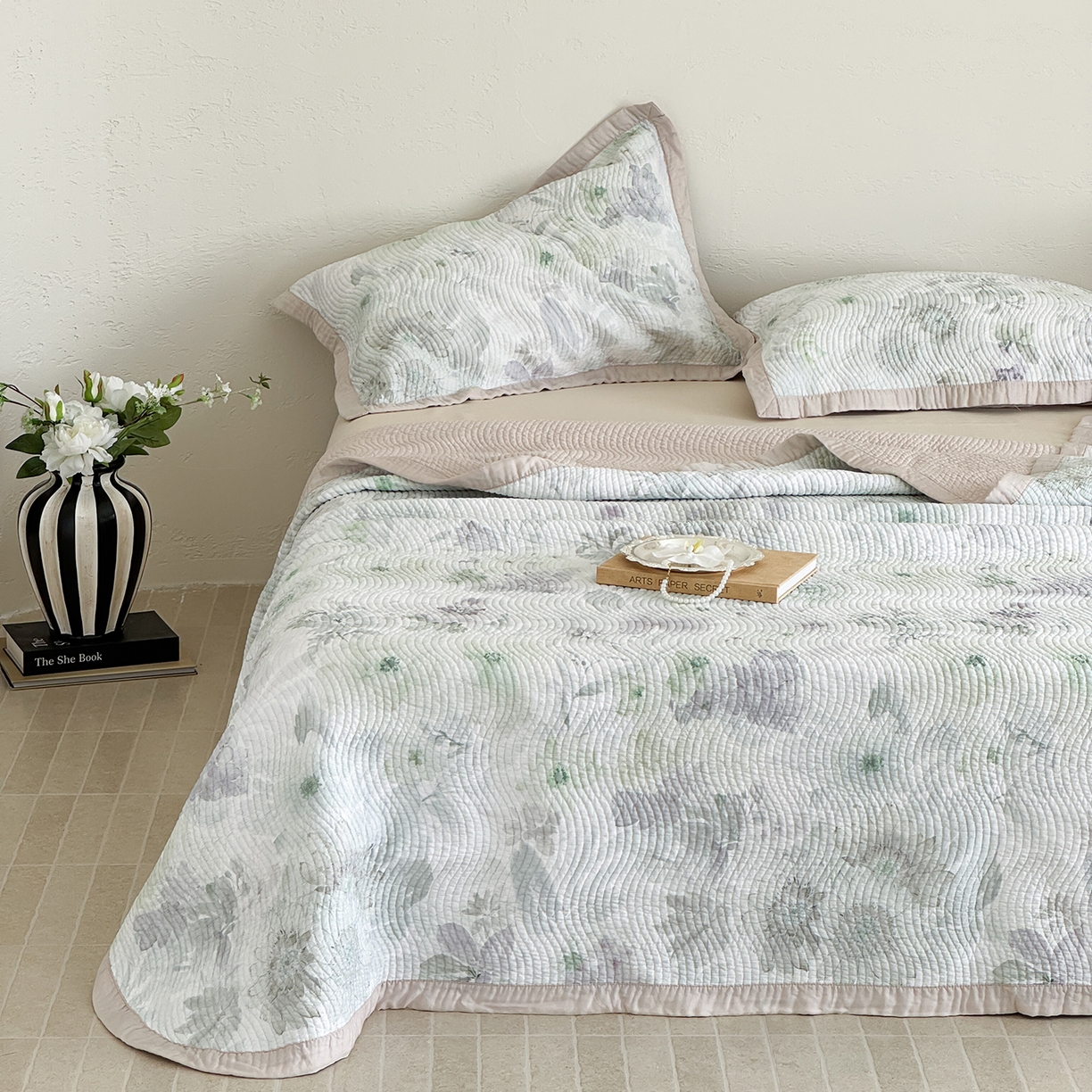 91家纺网 家纺一手货源 找家纺 床盖工厂店 2026新款活性大版印花双面50天丝填充棉花床盖三件套 浅柠-绿