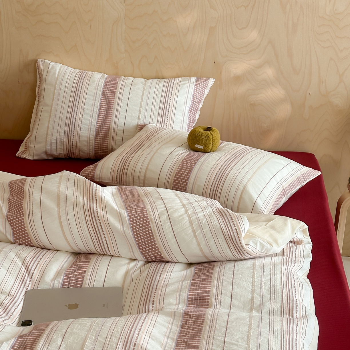 91家纺网 家纺一手货源 找家纺 （总）例外 2026新款全棉色织提花四件套--费尔岛小调（控价 小号卷后不得低于285 标准310 加大325)