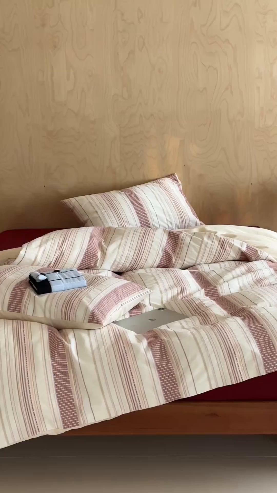 91家纺网 家纺一手货源 找家纺 （总）例外 2026新款全棉色织提花四件套--费尔岛小调（控价 小号卷后不得低于285 标准310 加大325)