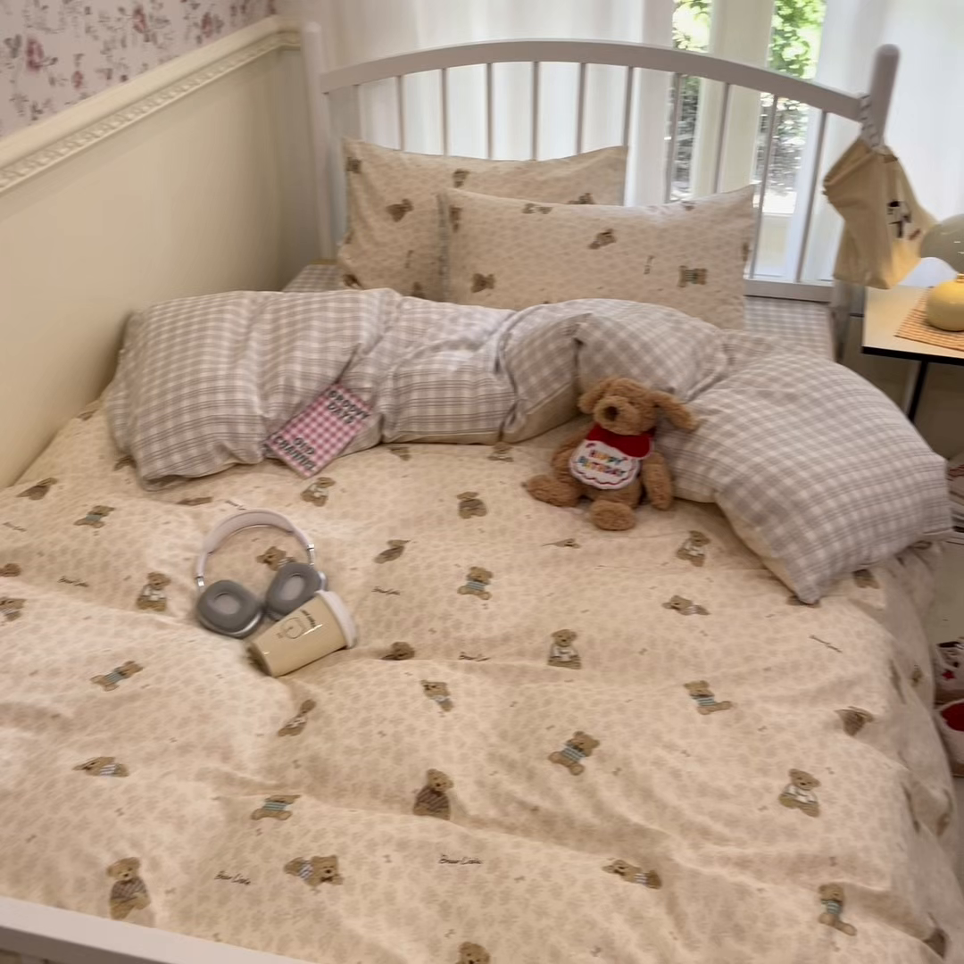 91家纺网 家纺一手货源 找家纺 盛馨家纺 2026年开学季春夏新品小清新全棉学生三件套四件套床笠四件套跑量款 布偶熊