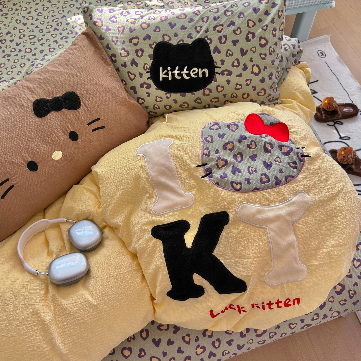 91家纺网 家纺一手货源 找家纺 初念 2026春夏新款泡芙莎贴布绣豹豹猫猫四件套 豹豹猫猫--蓝