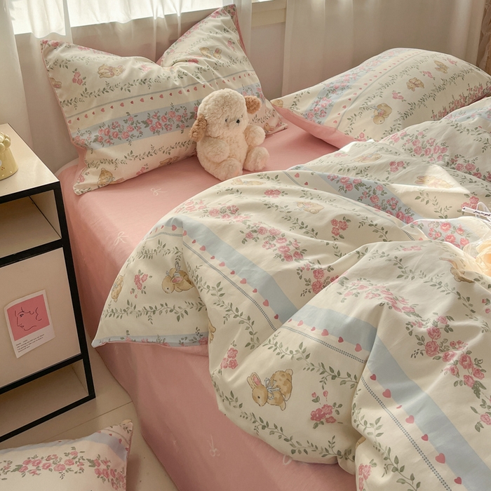 91家纺网 家纺一手货源 找家纺 盛馨家纺 2026年开学季春夏新品小清新全棉学生三件套四件套床笠四件套跑量款 花藤兔