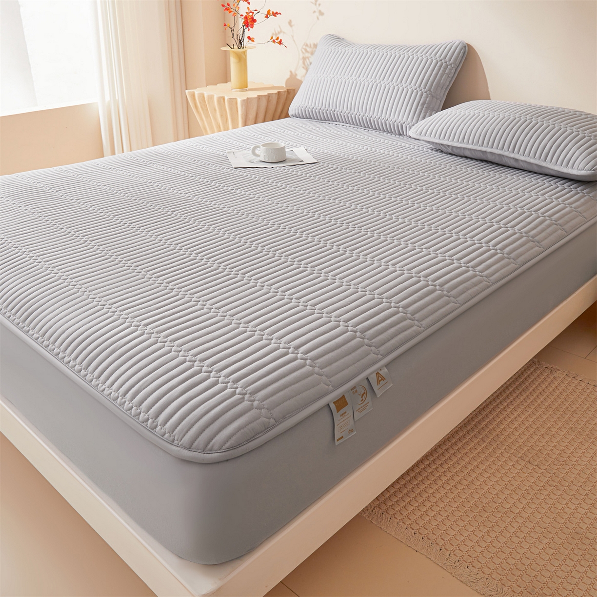 91家纺网 家纺一手货源 找家纺 女子家纺 2026春夏新款简爱A类夹棉防水床笠三件套水洗棉7A抗菌磨毛床单保护套 简爱-暮云灰