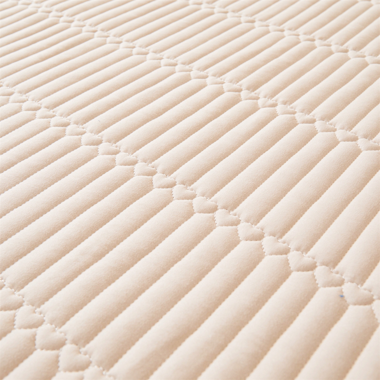 91家纺网 家纺一手货源 找家纺 女子家纺 2026春夏新款简爱A类夹棉防水床笠三件套水洗棉7A抗菌磨毛床单保护套 简爱-奶咖